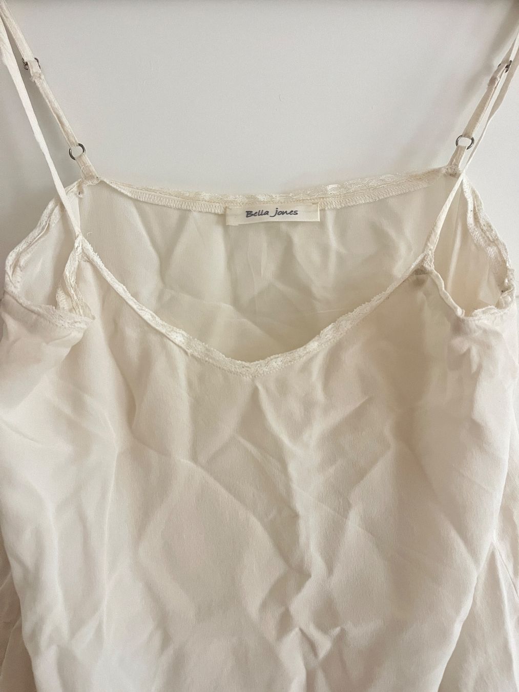 Tops: Bella Jones Top weiss 100% Seide – Gebraucht aus Zürich von bretxo 3