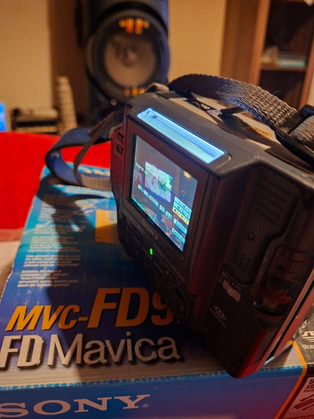 Sony Videocamere: Sony Floppy Disc Mavica MVC-FD92 – Usato da Wittenbach venduto da Nostalgie1965 4