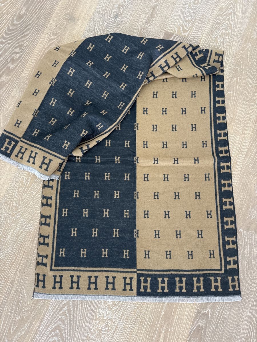 Foulards & écharpes: Sciarpa logo H beige e nera – Neuf (Voir description) à Corseaux par zetajones01 2