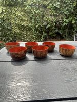 Set mit 6 japanischen Schalen aus lackiertem Holz Urushi / T