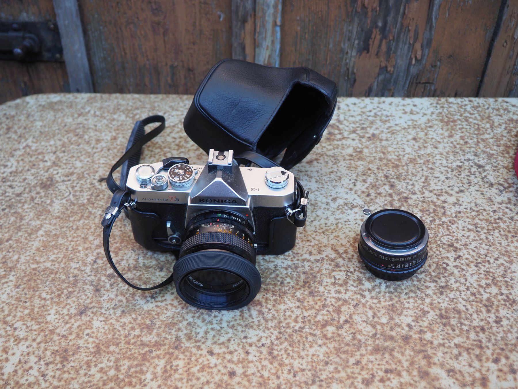 Konica Fotocamera: Kamera: Konica T3 plus 1 Adapter – Difettoso da Schänis venduto da Wewu