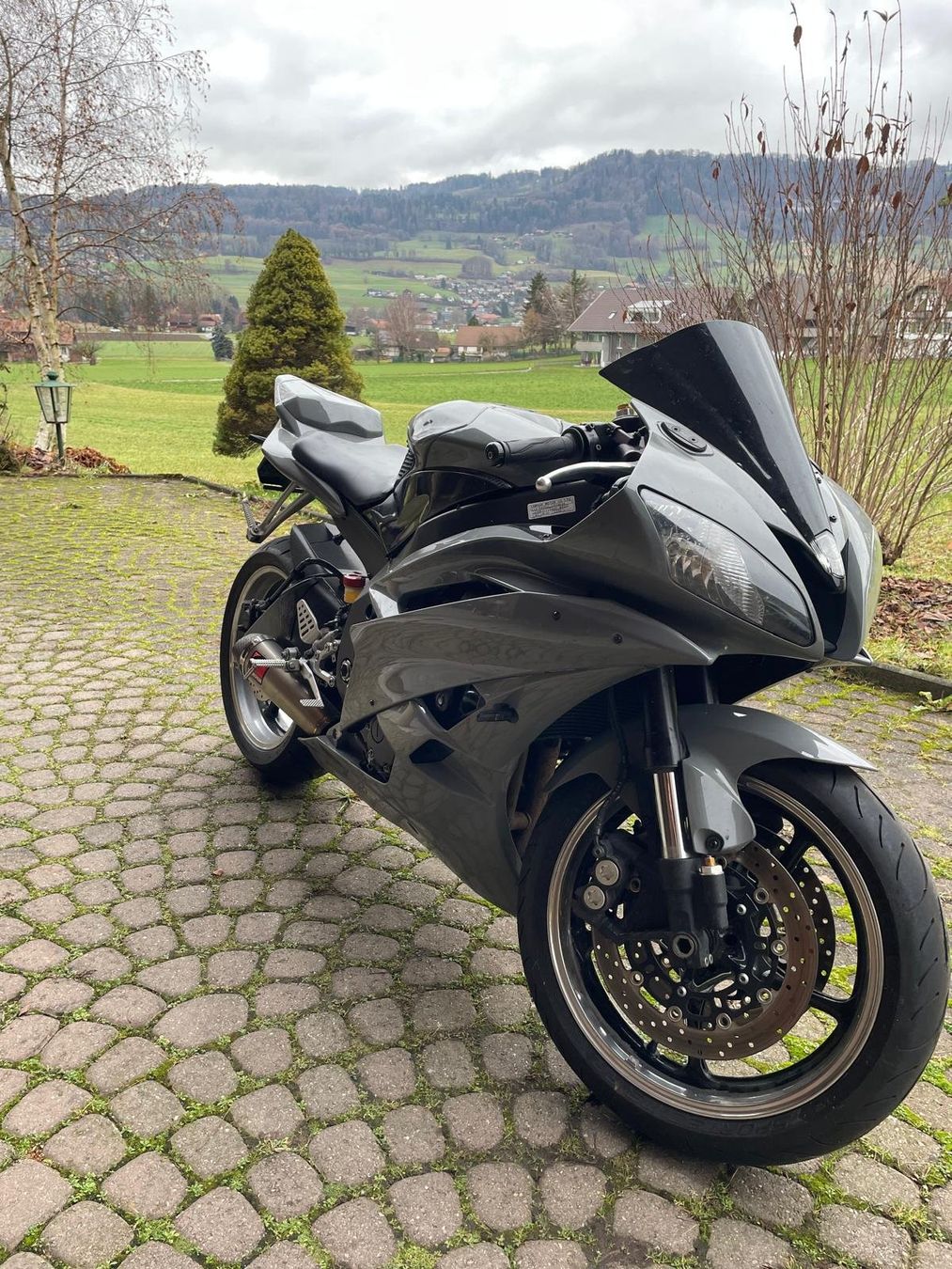 Yamaha Strada: Yamaha R6 – Usato da Gelterfingen venduto da tinu09 2