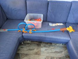 Hot Wheels Rennbahn Dinosaurier mit Looping gebraucht