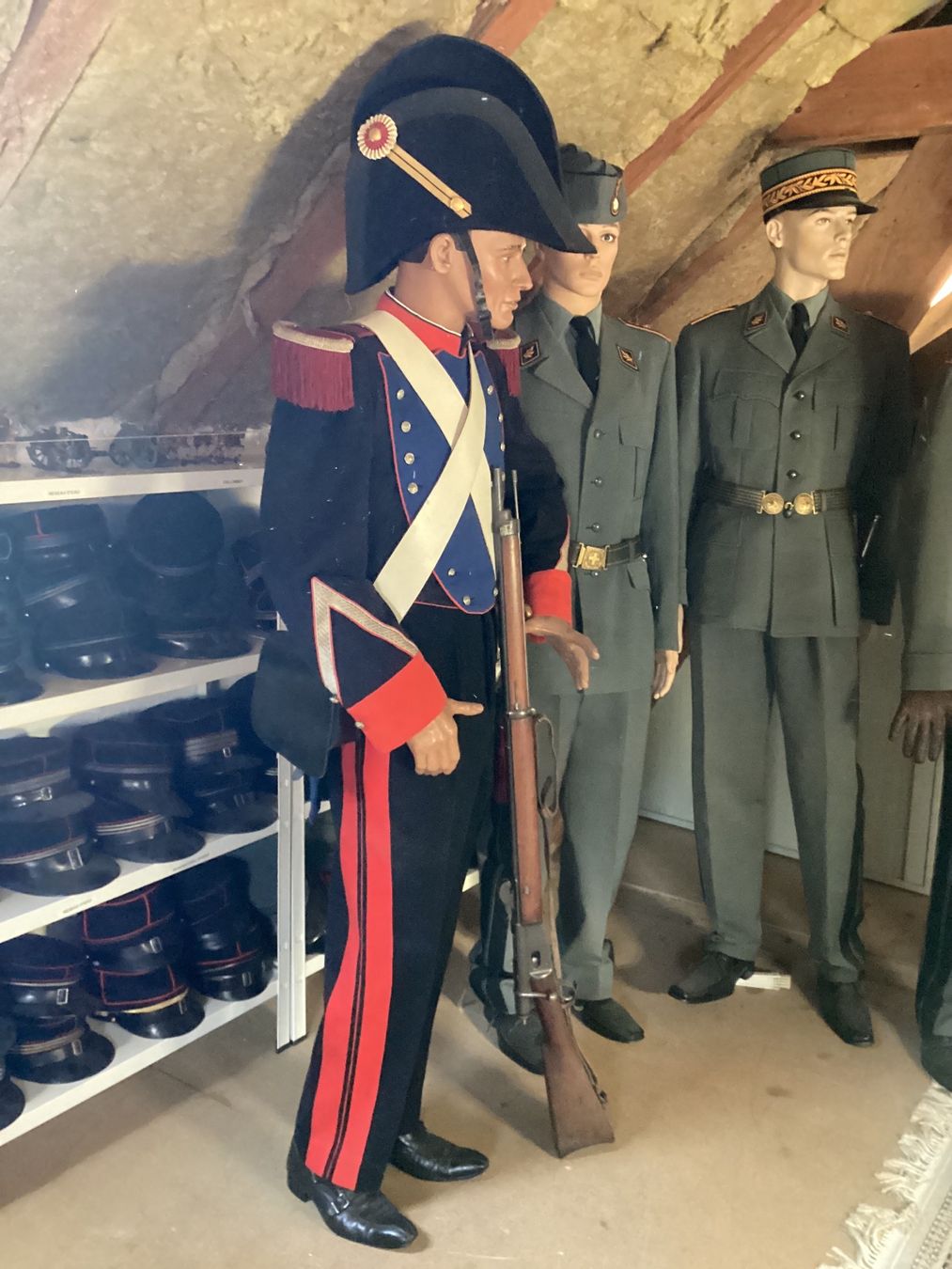 Uniformi: Gendarmerie cantonale valaisanne – Usato da Vouvry venduto da marius09 3