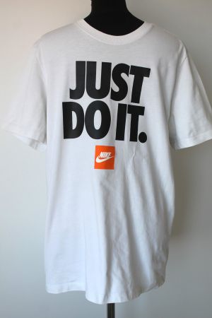 T-Shirt NIKE taille XL