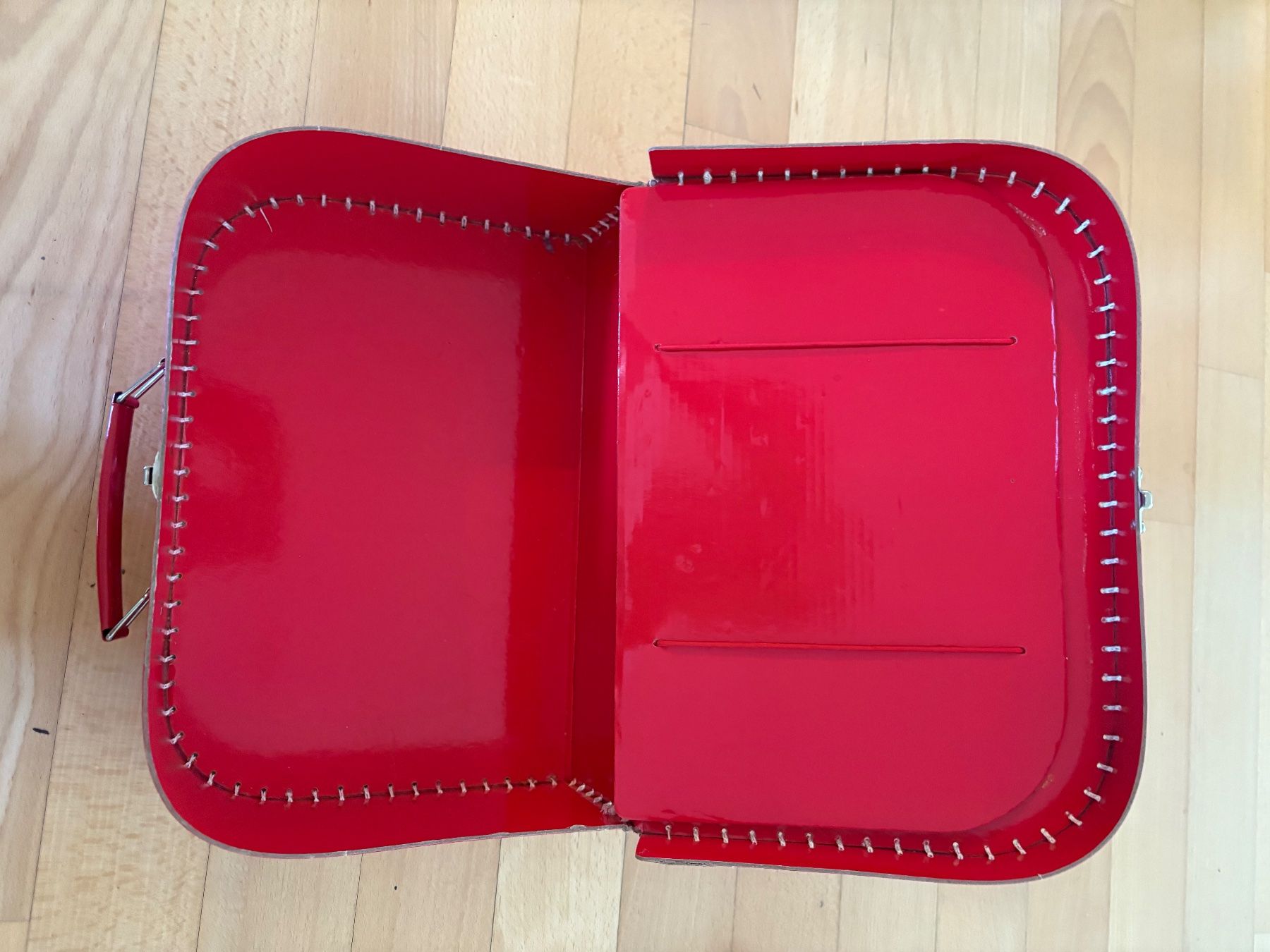 Giocattoli: Kinderkoffer Tee Set – Usato da Zollikerberg venduto da Elin77 1