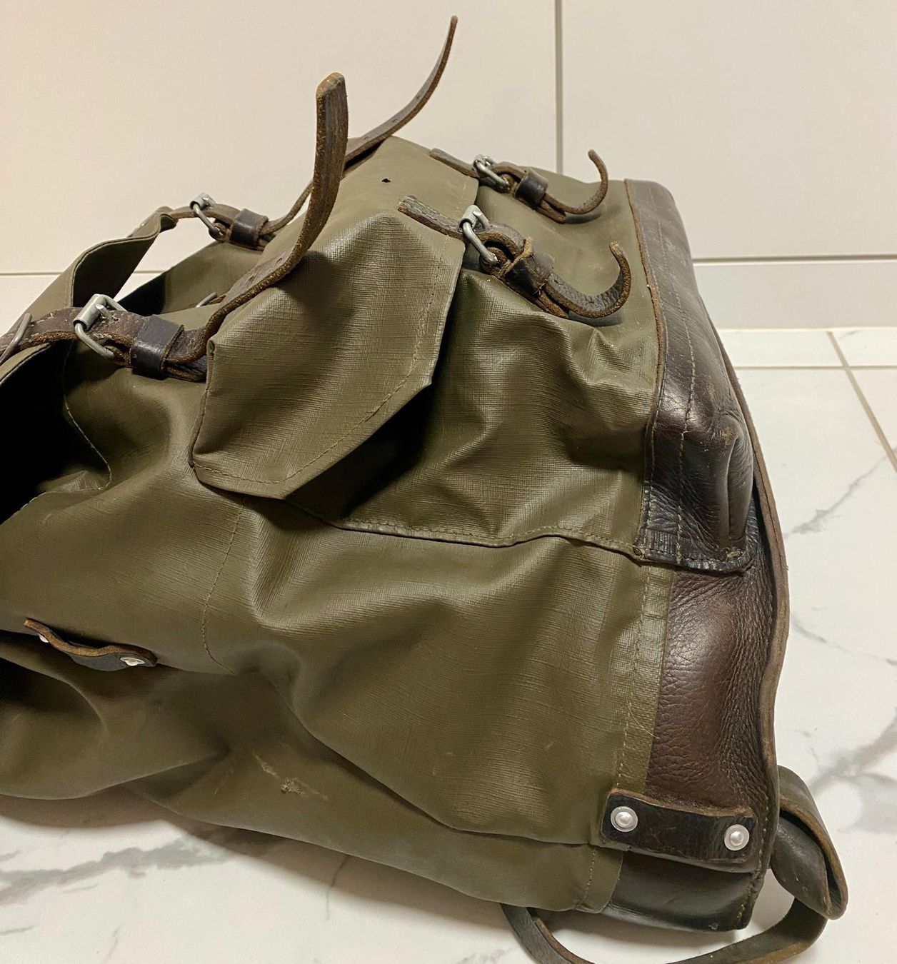 Schweizer Armee Zaini: Schweizer Armee Rucksack – Usato da Krauchthal venduto da MEWA01 4