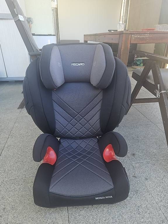 Seggiolini per auto: Autokindersitz Recaro Monza Nova – Usato da Hausen AG venduto da ZionElyas