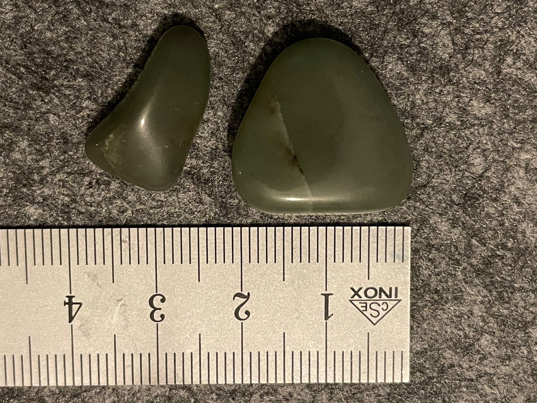 Minerali & Pietre curative: Jade grün / Edelstein Heilstein – Usato da Rümlang venduto da euqinom16 1