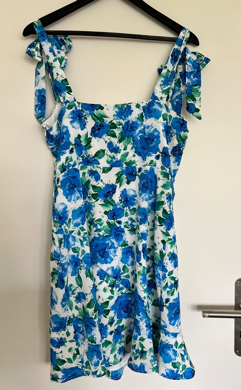 Kleider: Fashion Union Kleid / Grösse M – Neu (gemäss Beschreibung) aus Effretikon von YaMn 1