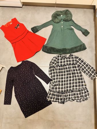 Mädchen Kleider Paket, Grösse 116, Winterkleider, 4 Stück