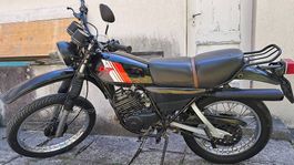 YAMAHA DT 125 (MX / 2A8)