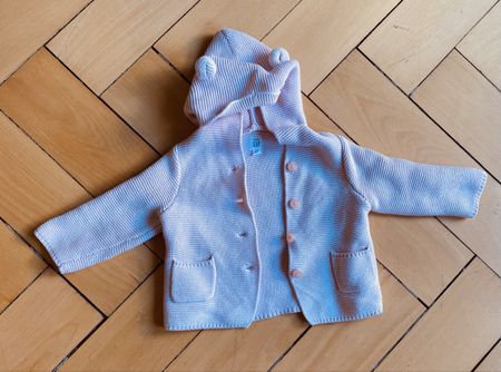 Niedliche GAP-Baby Jacke mit Öhrchen