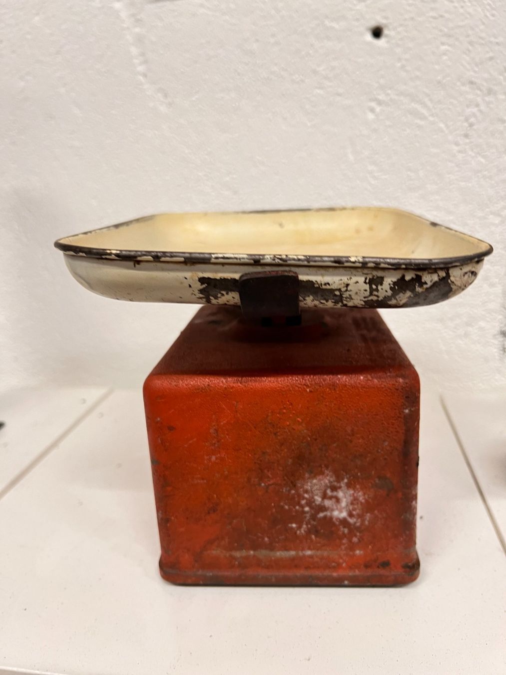 Waagen und Gewichte: ancienne balance 1950 – Gebraucht aus Vétroz von Chrisbad60 1