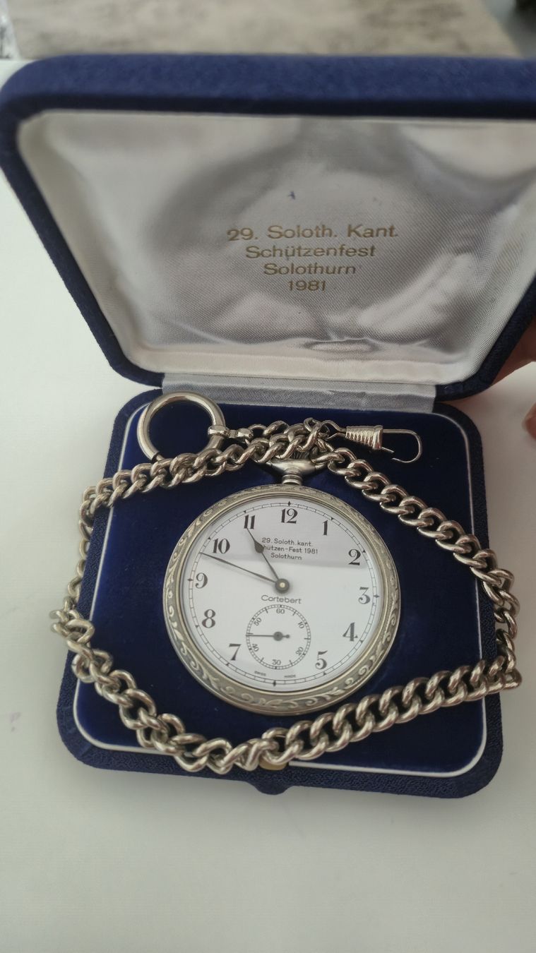 Cortébert Orologi: Cortébert Schützenuhr Solothurn 1981, Silber 925 – Usato da Marbach SG venduto da Zippo1401