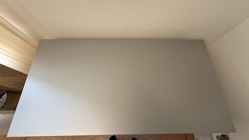 Schreibtische: Bürotisch grau – Gebraucht aus Kriens von tananuschka13 2