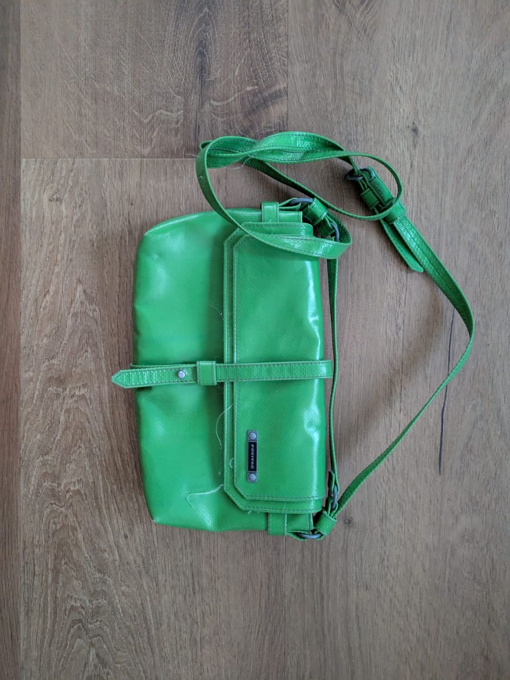 Taschen für Damen: Freitag Umhängetasche – Gebraucht aus Galgenen von manuelk96