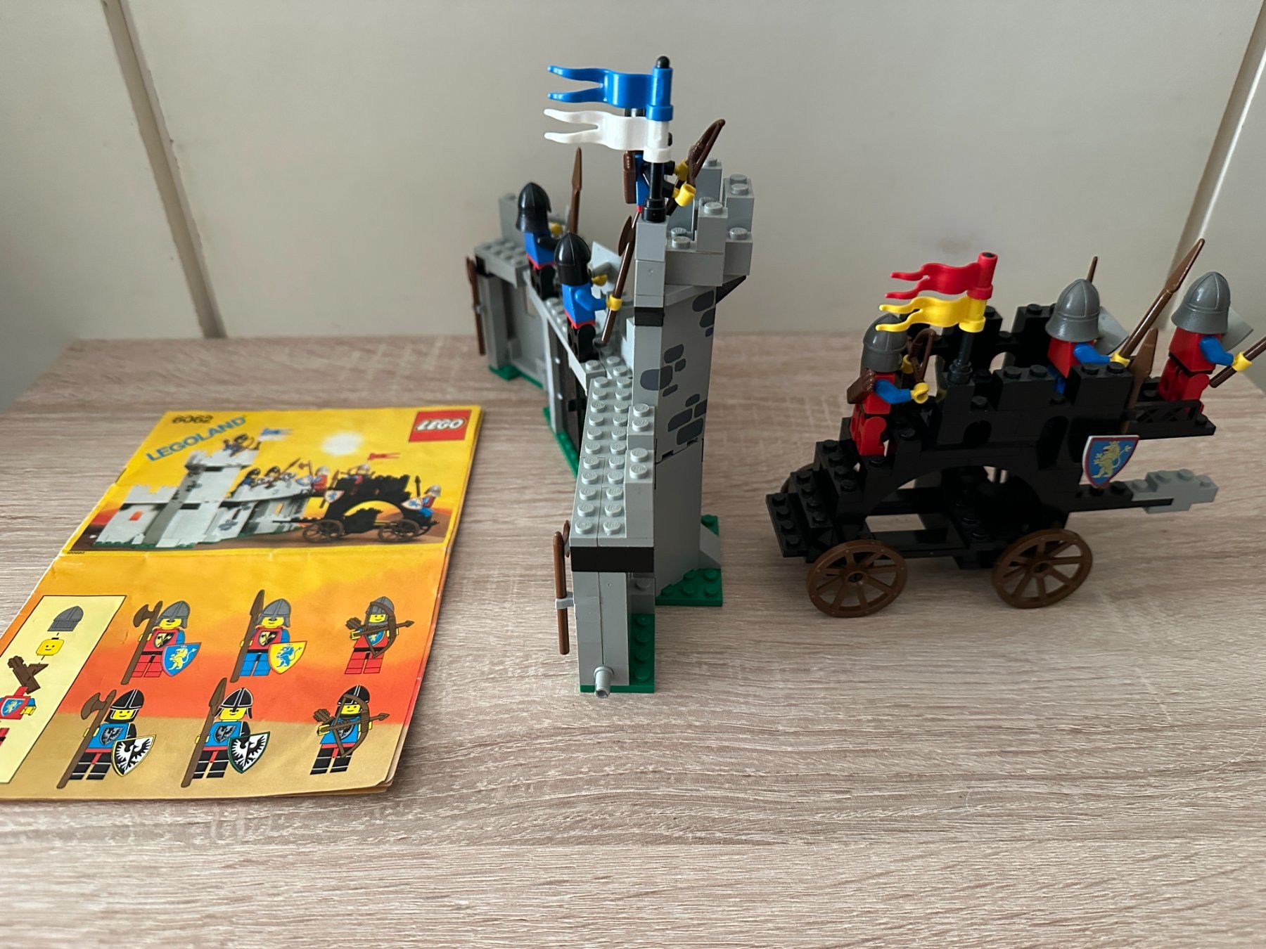 Lego Kit di costruzioni: LEGO Ritter 6062 Battering Ram – Usato da Basel venduto da Don-Angel 3