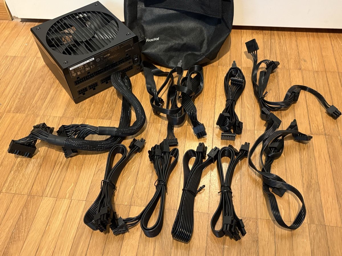 Componenti elettronici: Fractal Ion+ 2 Platinum 760W Netzteil – Usato da Allschwil venduto da leo_lft5 4