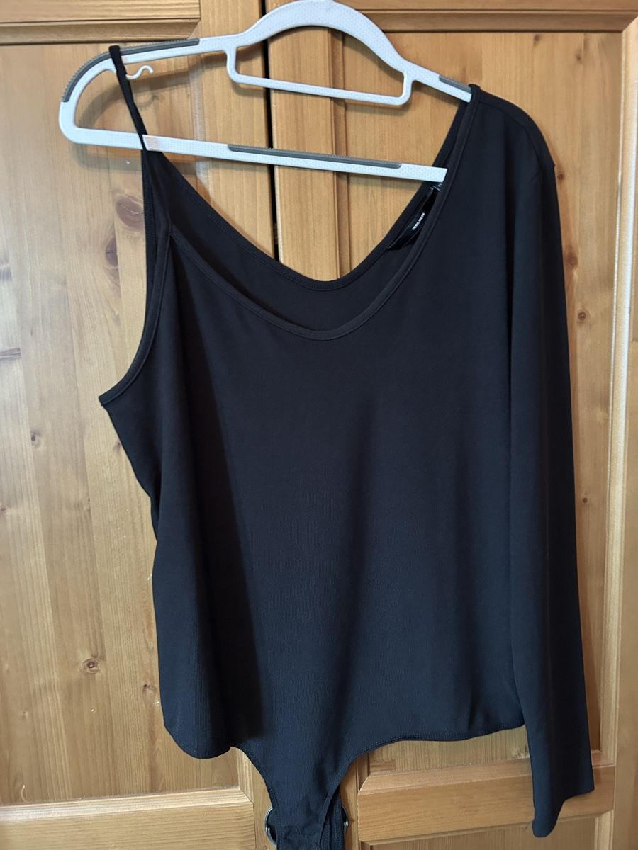 Vero Moda Top: Body noirs – Usato da Daillens venduto da guisepa 1
