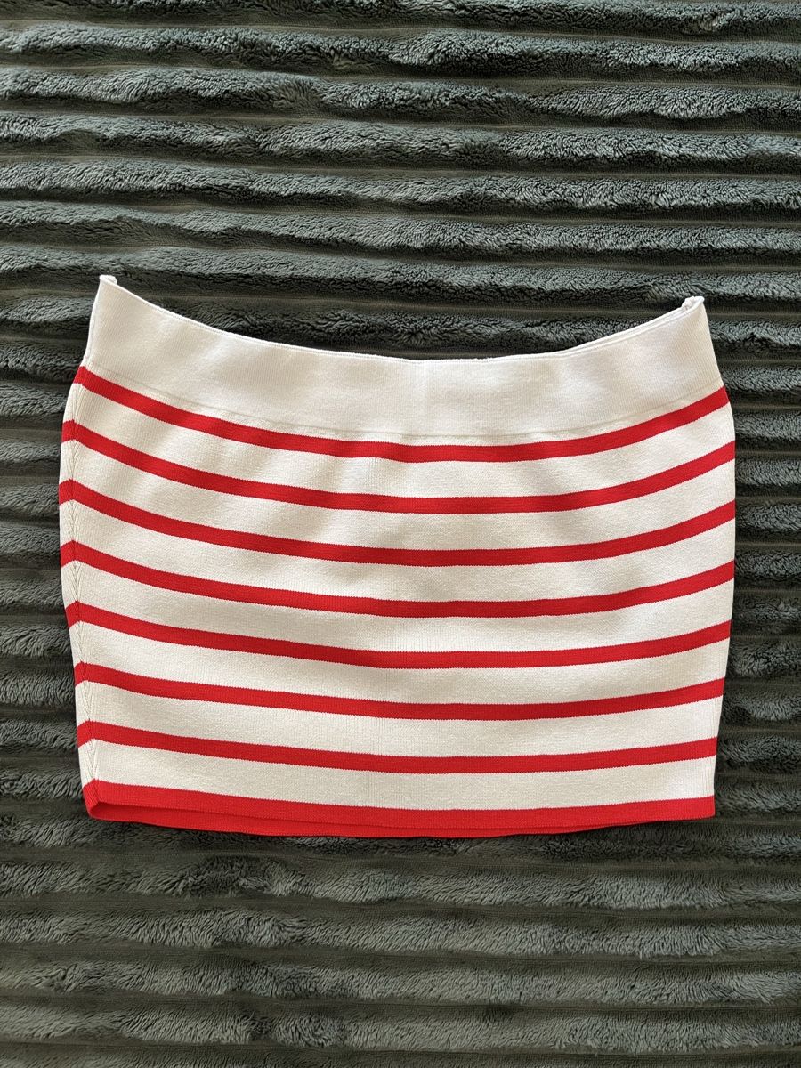 Asos Top: Bandeau rayé rouge et blanc asos – Nuovo (secondo la descrizione) da Lausanne venduto da mprevst