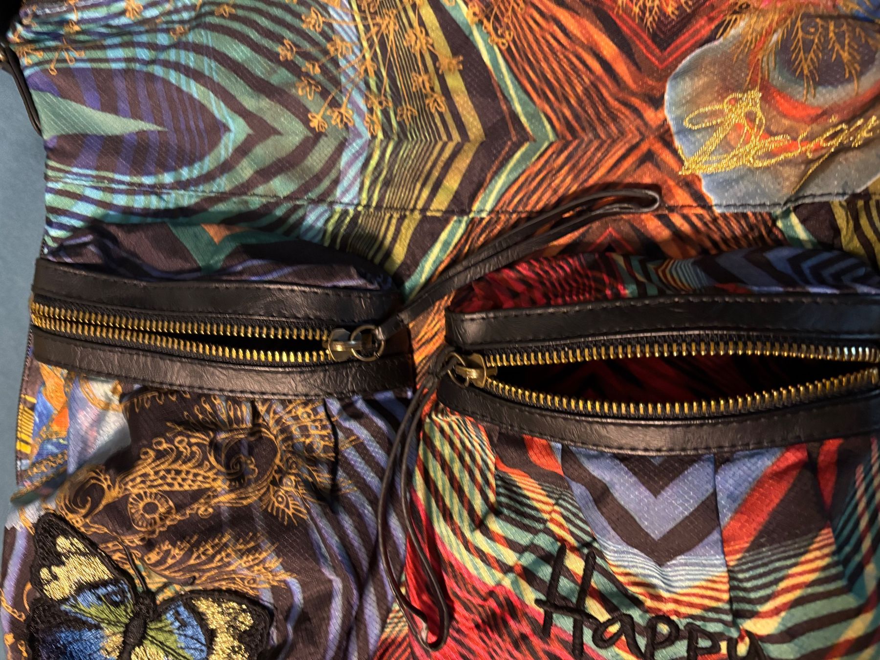 Desigual Borse da donna: Handtasche Desigual bunt gemustert mit Schmetterling – Usato da Bülach venduto da bjoernbenny 7