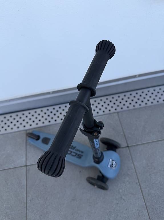 Kickboard: Scoot and Ride Highwaykick3 LED Scooter hellblau – Usato da Zug venduto da mel_kyra 3