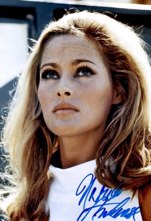 Autografi: Ursula Andress / TOP AUTOGRAMM – Usato da Egg b. Zürich venduto da Dbunny