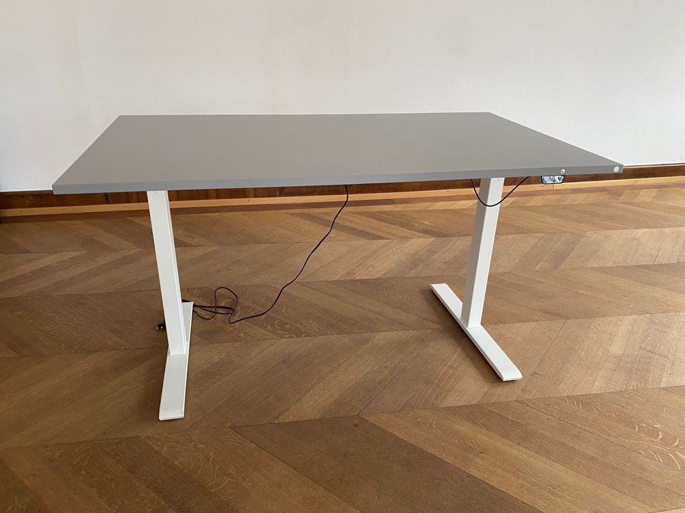 RODULF Schreibtisch sitz/steh, weiß, 140x80 cm - IKEA Deutschland