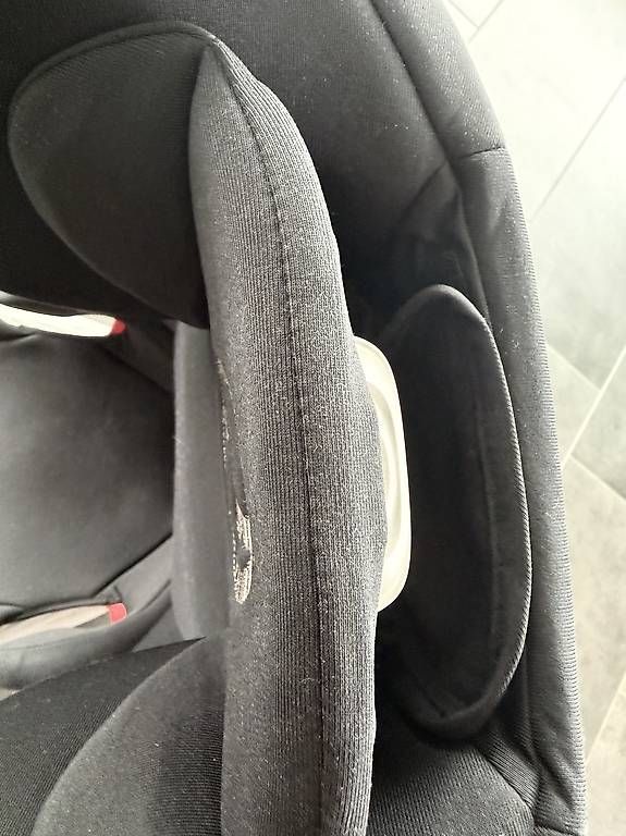 Cybex Seggiolini per auto: Kindersitz Cybex Gold Solution S-Fix – Usato da Rorschacherberg venduto da Anja_T. 2