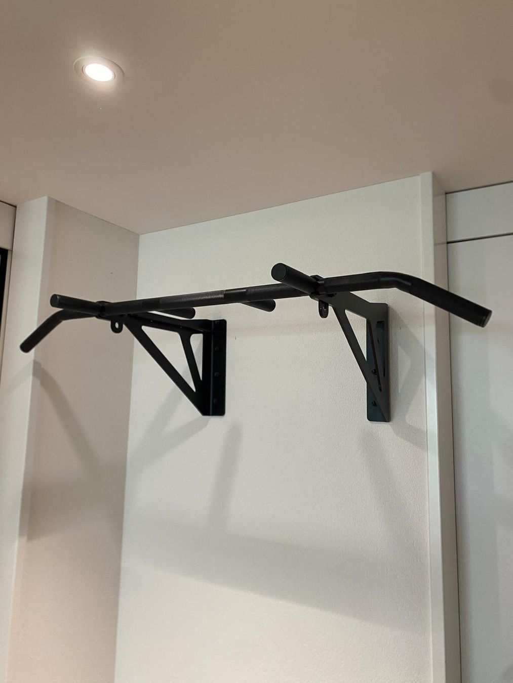 Hometrainer: Hold Strong Multigriff Klimmzugstange – Usato da Gisikon venduto da and_7959