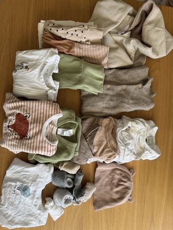Kleiderpaket Herbst/Winter Grösse 62/68 Beige