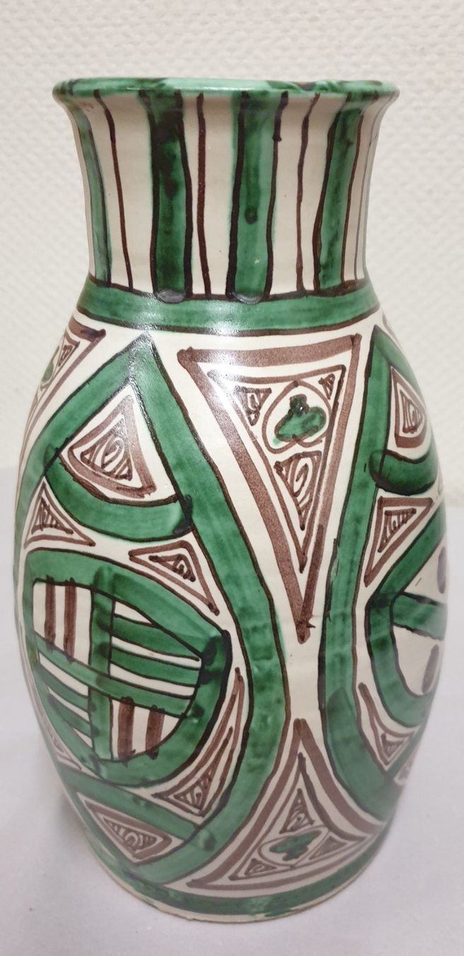 Vasen & Gefässe: Punter Keramik spanische Designklassiker Vase – Gebraucht aus Emmen von magelan 2