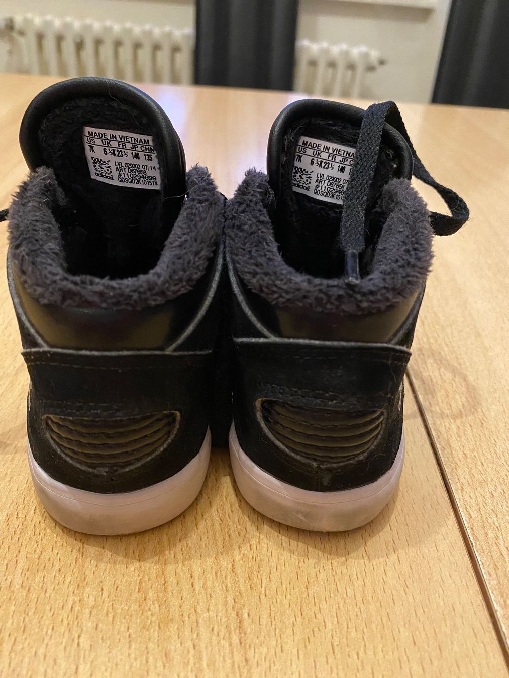 Adidas Scarpe da uomo: Basket Adidas unisex T.23,5 – Usato da Le Brassus venduto da lionete02 2