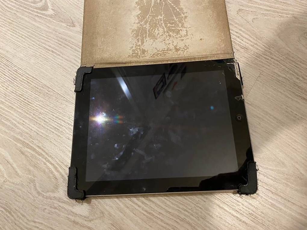 Tablet PC: IPad 16GB – Usato da Collombey venduto da Le69ro