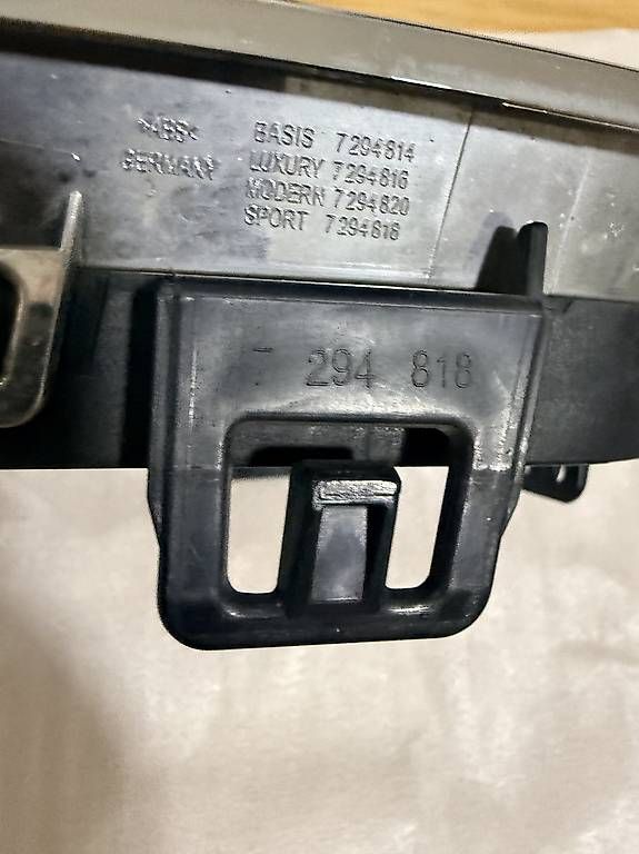 Tutti pezzi di ricambio auto: BMW 4er Kühlergrill Nieren – Usato da Regensdorf venduto da arm_2cb9 3