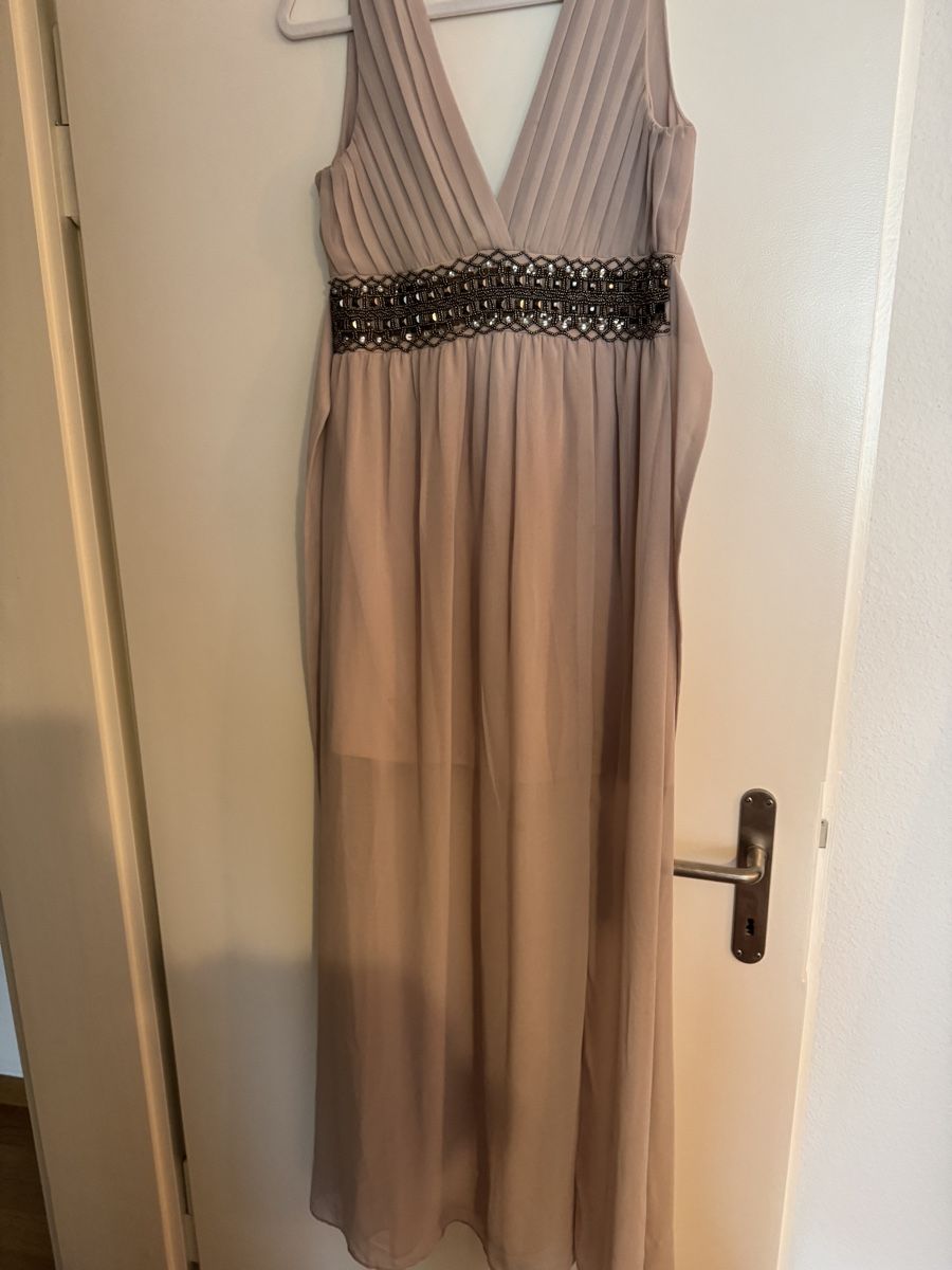 Vestiti: ASOS pink Long dress S – Usato da Zürich venduto da Lovelyperfumes 4