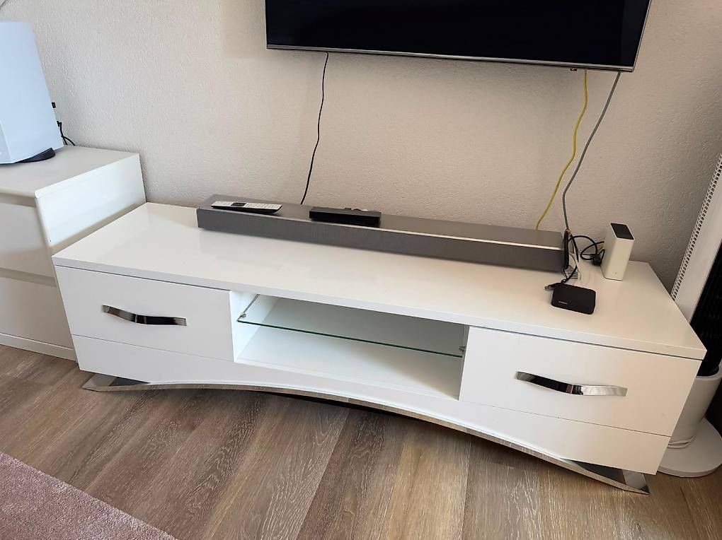 Mobili TV: Möbel / Komode für Wohnzimmer – Usato da Killwangen venduto da dij_n8lv 1
