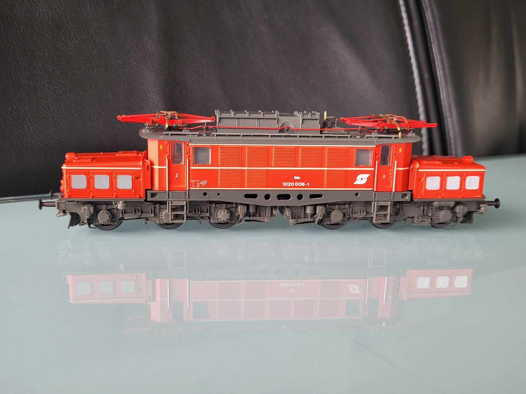 Roco Trains électriques: H0  ROCO  ÖBB  1020 006-1 – D'occasion à Oberburg par sensetal 5