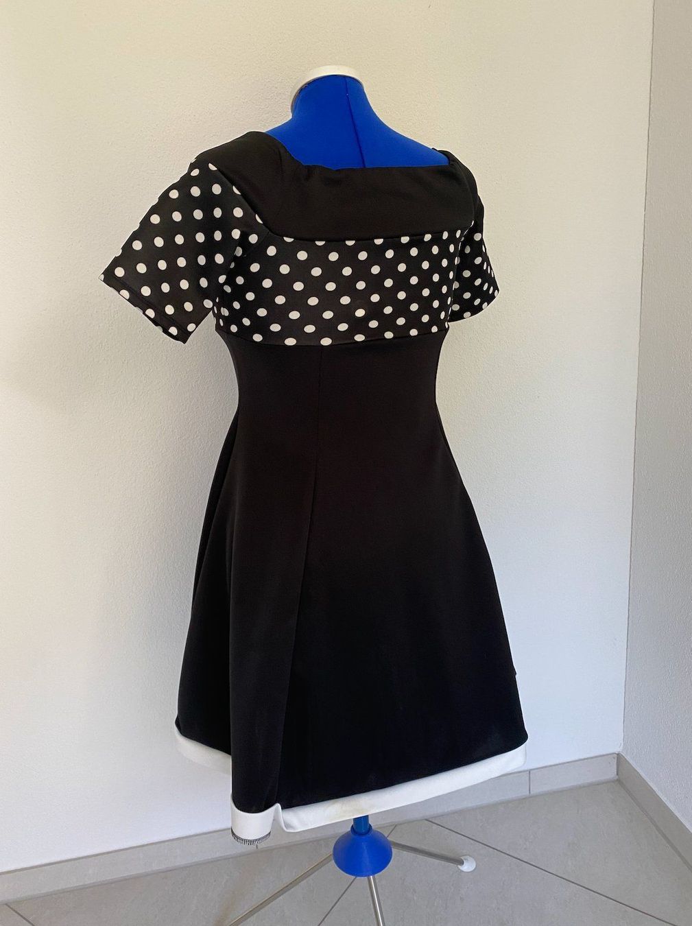 Costumi: Rockabilly Kleid Grösse ca 38 - 40 – Usato da Dagmersellen venduto da sheli17 5