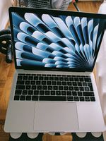 Macbook Pro 2017 i5 8Go ram 256Go ssd macos Tahoe 