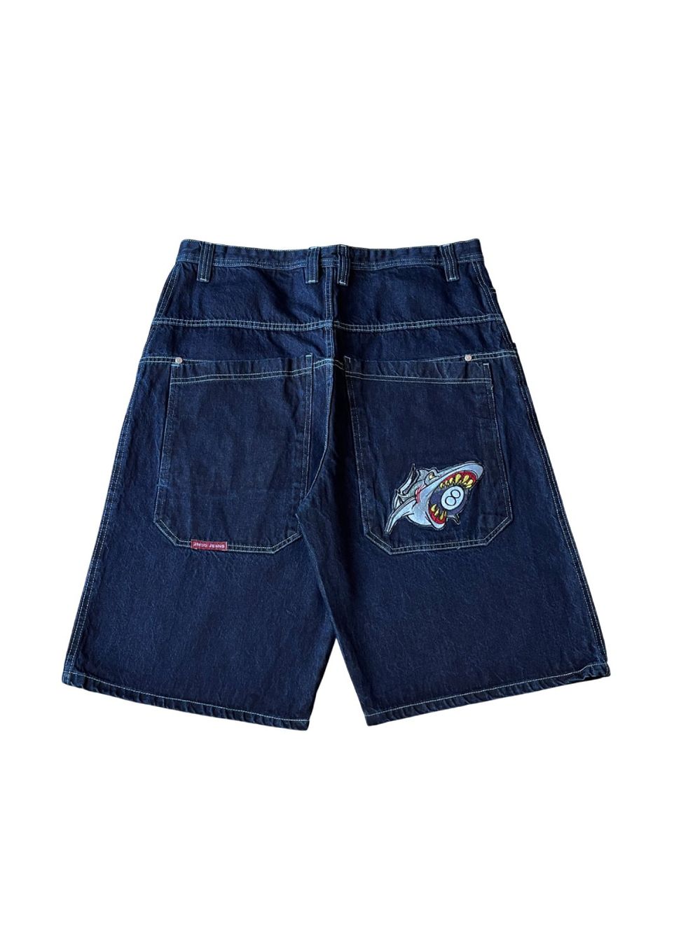Pantaloni: JNCO Shark Jorts (32US) – Nuovo (secondo la descrizione) da Chamoson venduto da Sapoloshop