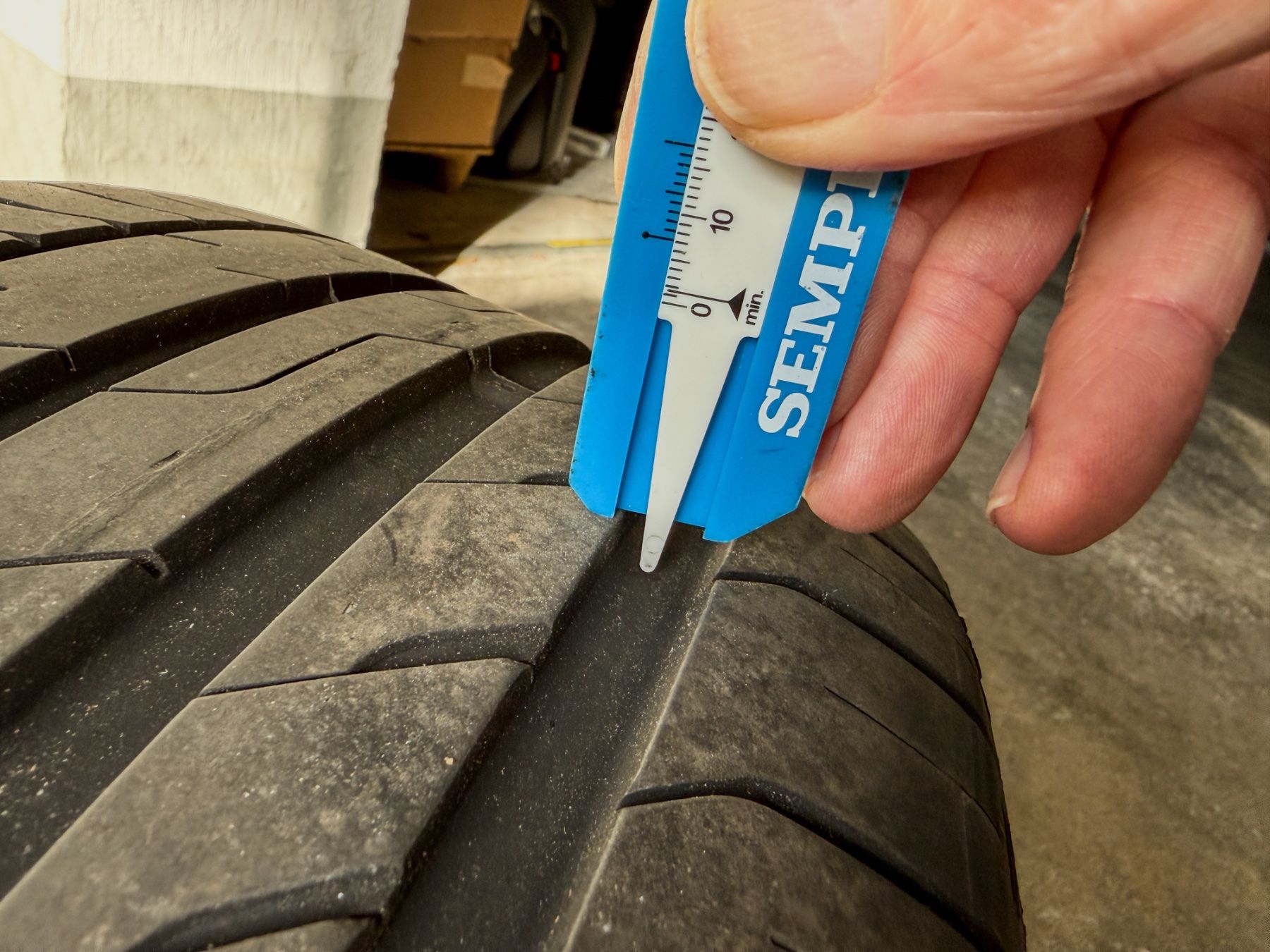 Volkswagen Pneus & Kompletträder: 4 Original VW 18" Alufelgen mit Sommerreifen – Top Zustand – Gebraucht aus Urdorf von sam.v.furrer 7