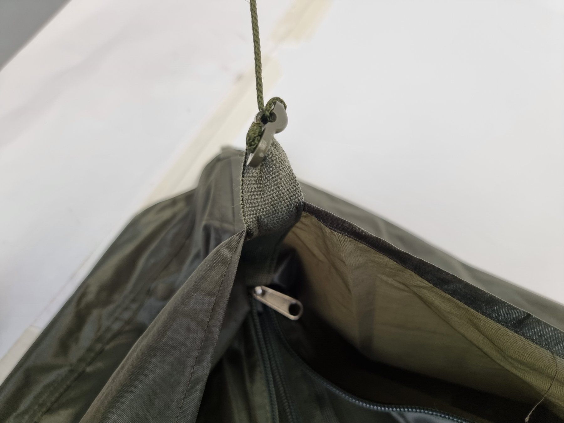 Zelte: Praktisches Militärzelt – Gebraucht aus Urtenen-Schönbühl von Restwert_Schoenbuehl 5