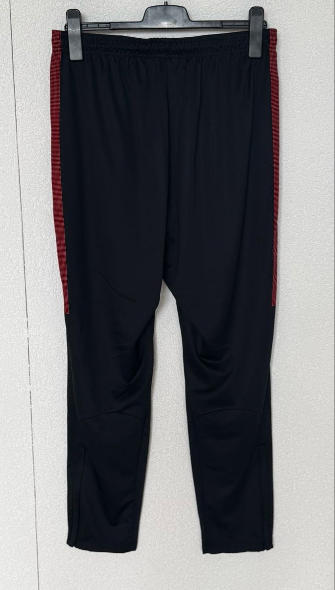 Jordan Lots de vêtements: Ensemble Jordan Paris Saint Germain L – D'occasion à Spiegel b. Bern par Desisk44 6