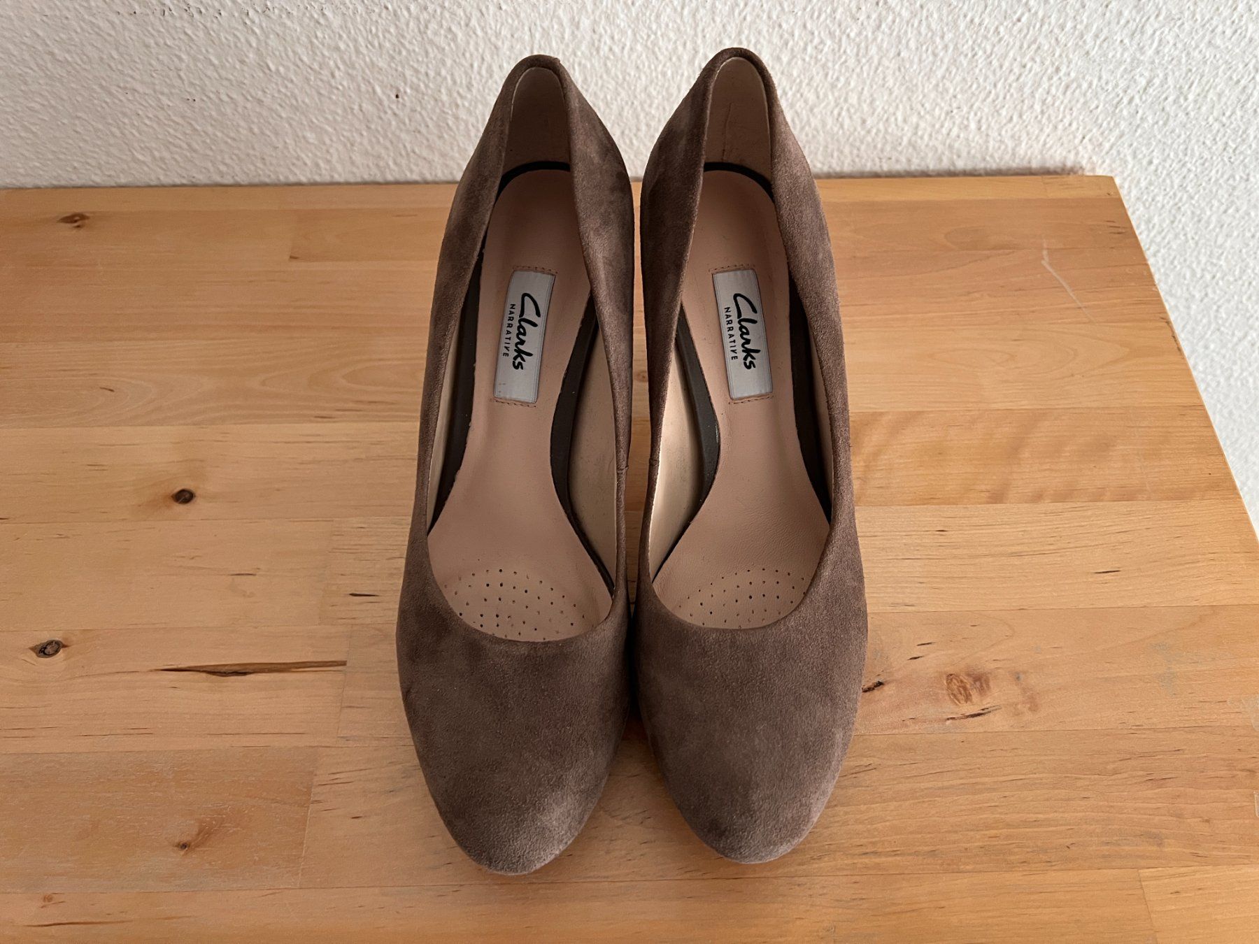 Scarpe da donna: Clarks Damenschuhe Gr. 37 – Usato da Bern venduto da NNV 2