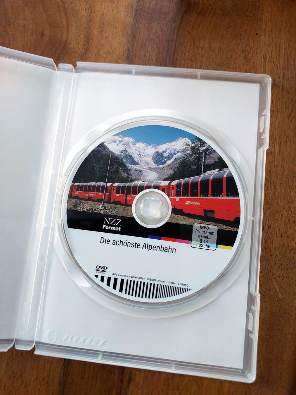 Tutti i DVDs: NZZ Format - Die schönste Alpenbahn - DVD – Usato da Schönenwerd venduto da Steidi 1