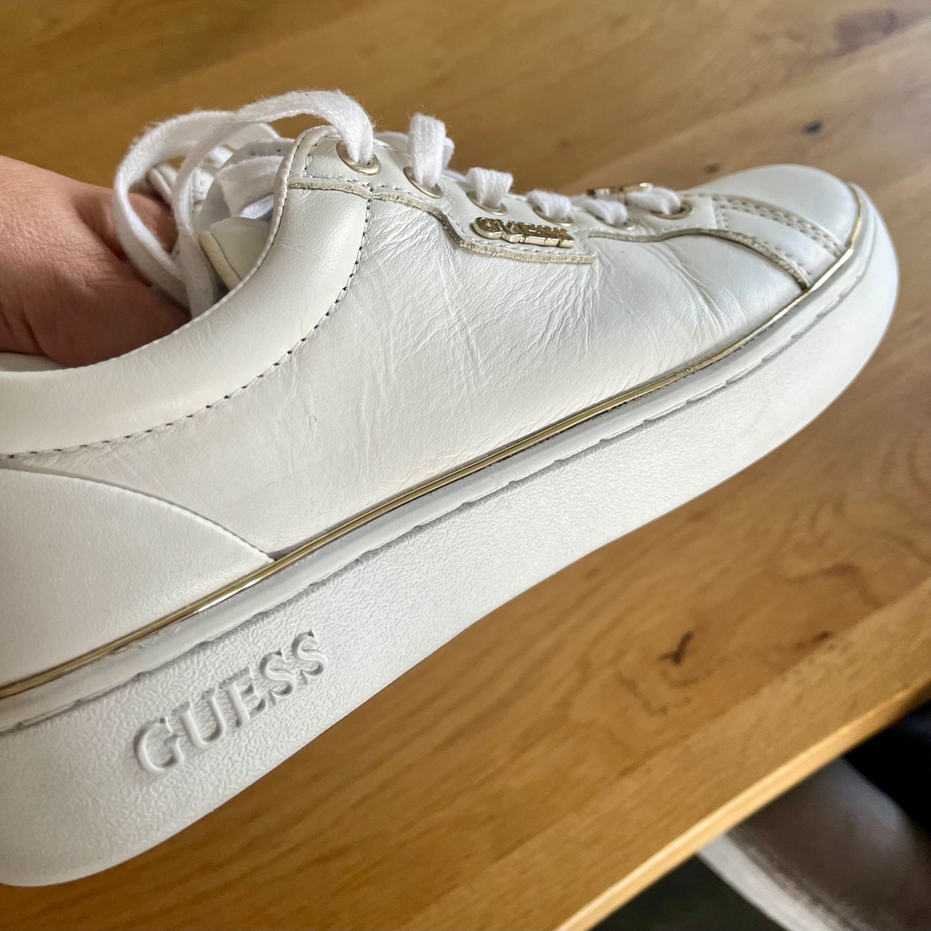 Guess Scarpe da donna: Guess Sneakers Grösse 38 – Usato da Moosleerau venduto da MiBan 5