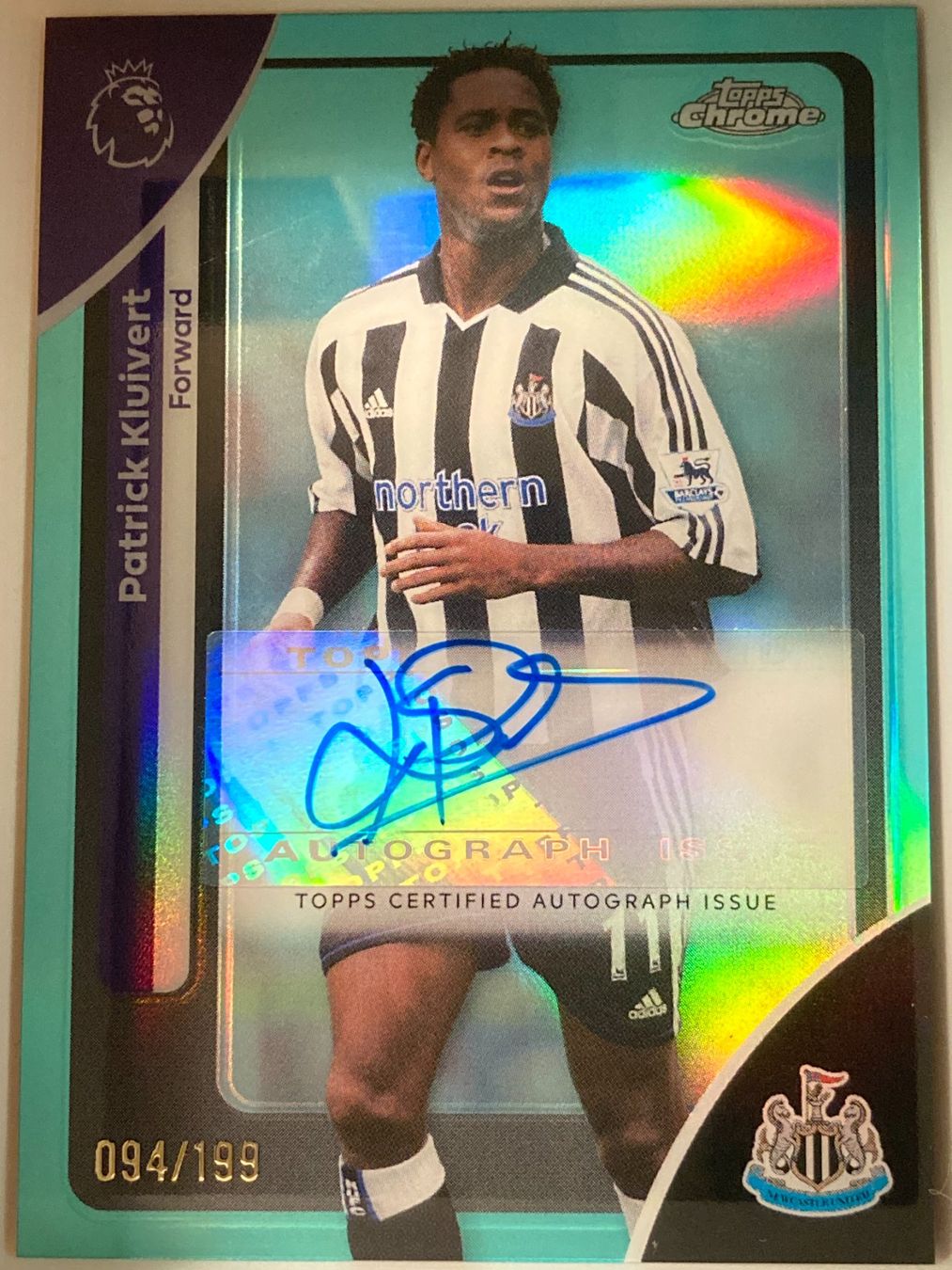 Topps Carte collezionabili: Topps Chrome Premier League 26 - Patrick Kluivert Auto /199 – Nuovo (secondo la descrizione) da La Tour-de-Peilz venduto da Tyalos_Cards