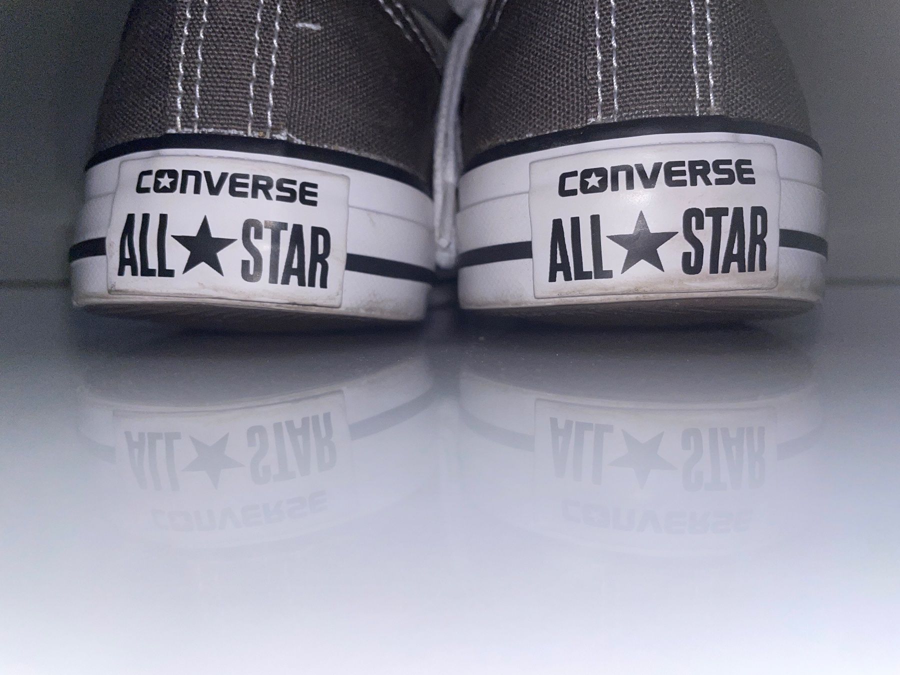 Converse Chaussures hommes: graue Converse 'All Star' in Grösse 42 – D'occasion à Wolfhausen par Mawere 3